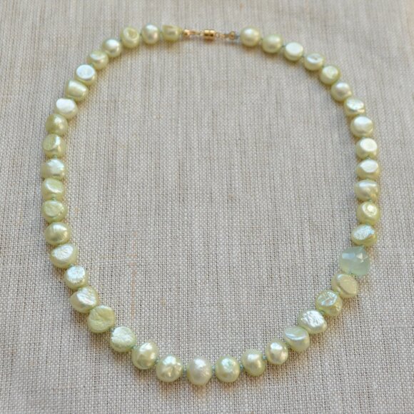 Spring Green Hand Knotted Pearl Necklace - Hand Made in Canada - Picture 5 of 8